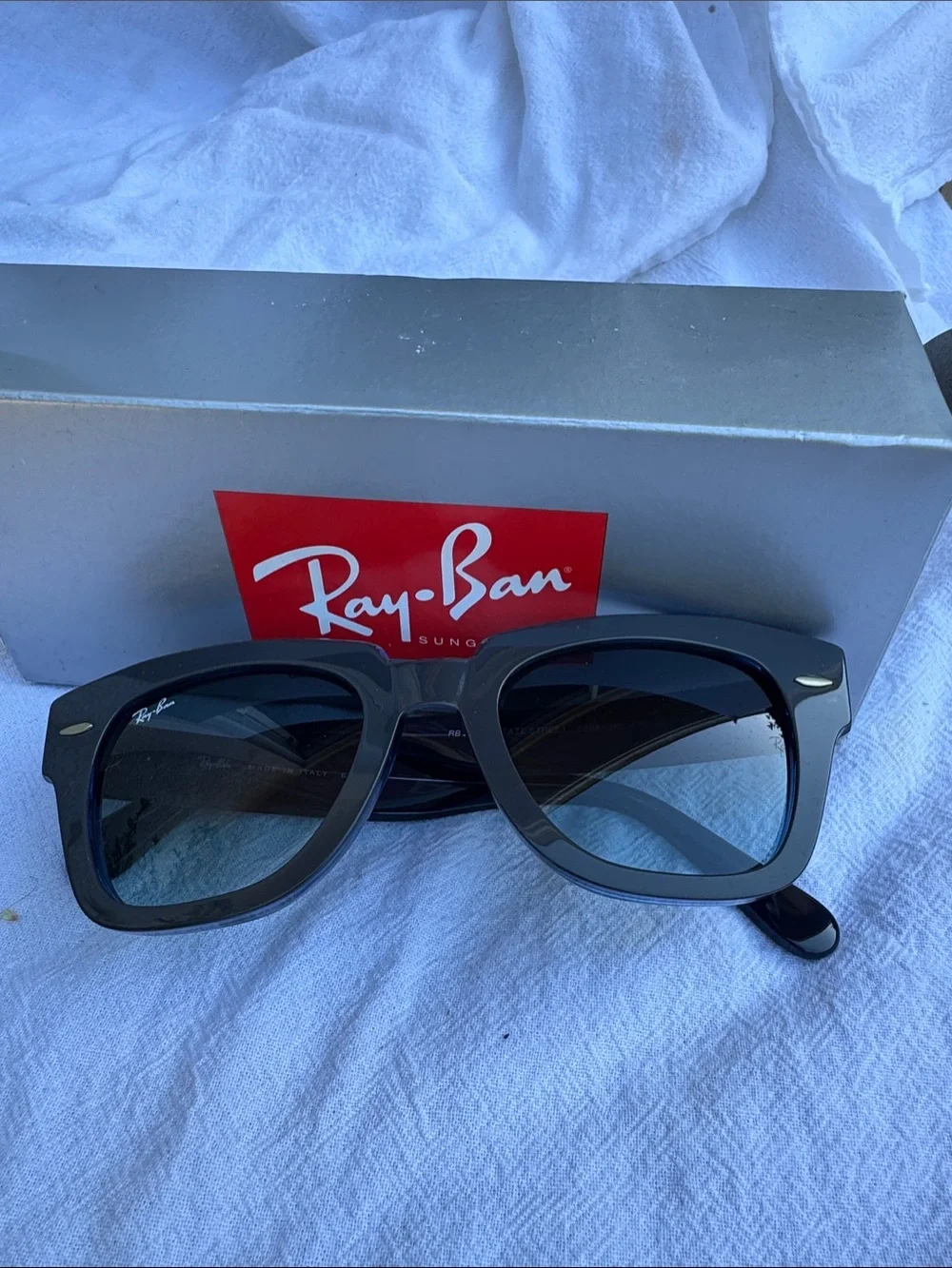 Ray-Ban muted grey blueWayfarer Sunglasses with Gray Lenses 49 Eyesize